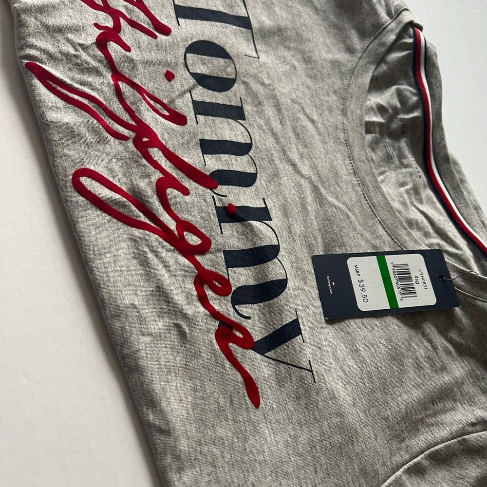 Tommy Hilfiger T-shirt new